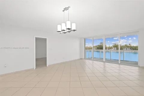 5750 Collins Ave # 3C, Miami Beach FL 33140