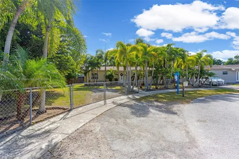 15550 SW 307th St, Homestead FL 33033