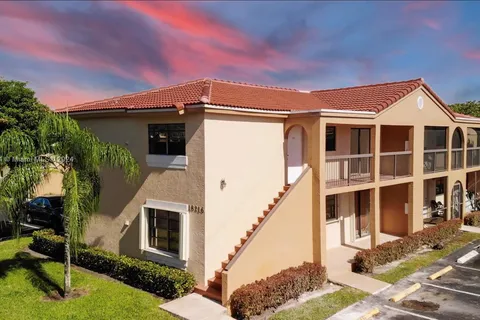 18216 Mediterranean Blvd # 19, Hialeah FL 33015