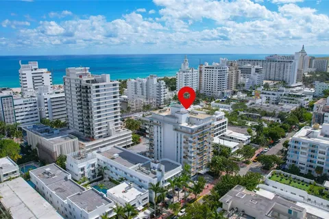 245 18th St # 305, Miami Beach FL 33139