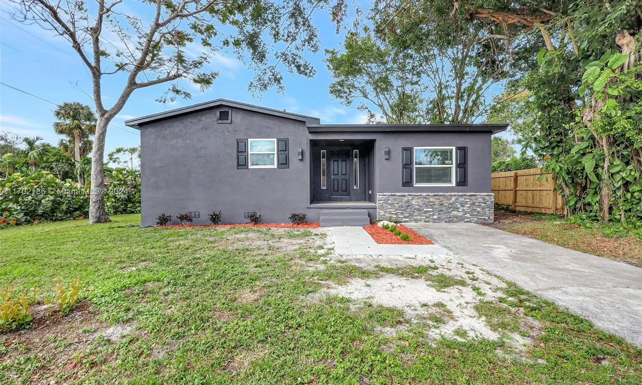 2021 Sunrise blvd, Fort Pierce FL 34950