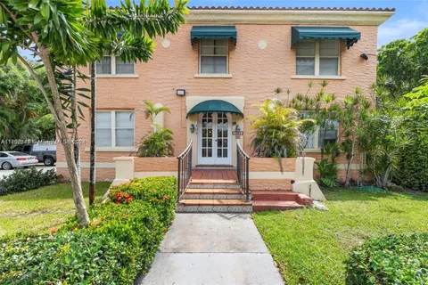 3409 S Le Jeune Rd # 4, Coral Gables FL 33134