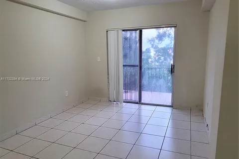 1478 NW 1st St # 302, Miami FL 33125