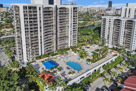 3598 Yacht Club Dr # 1103, Aventura FL 33180