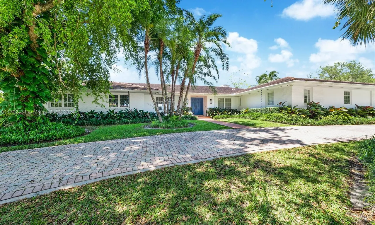 610 Marquesa Dr, Coral Gables FL 33156