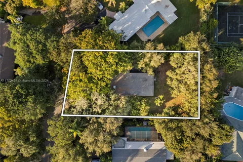 12725 SW 80th Ave, Pinecrest FL 33156