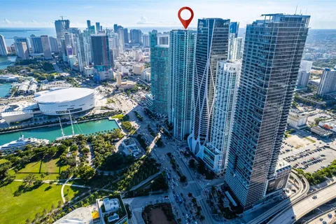 900 Biscayne Blvd # 5208, Miami FL 33132