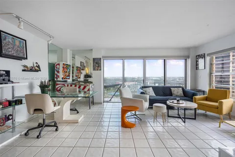 11111 Biscayne Blvd # 15H, Miami FL 33181