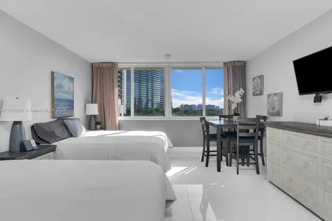 19201 Collins Ave # 440, Sunny Isles Beach FL 33160