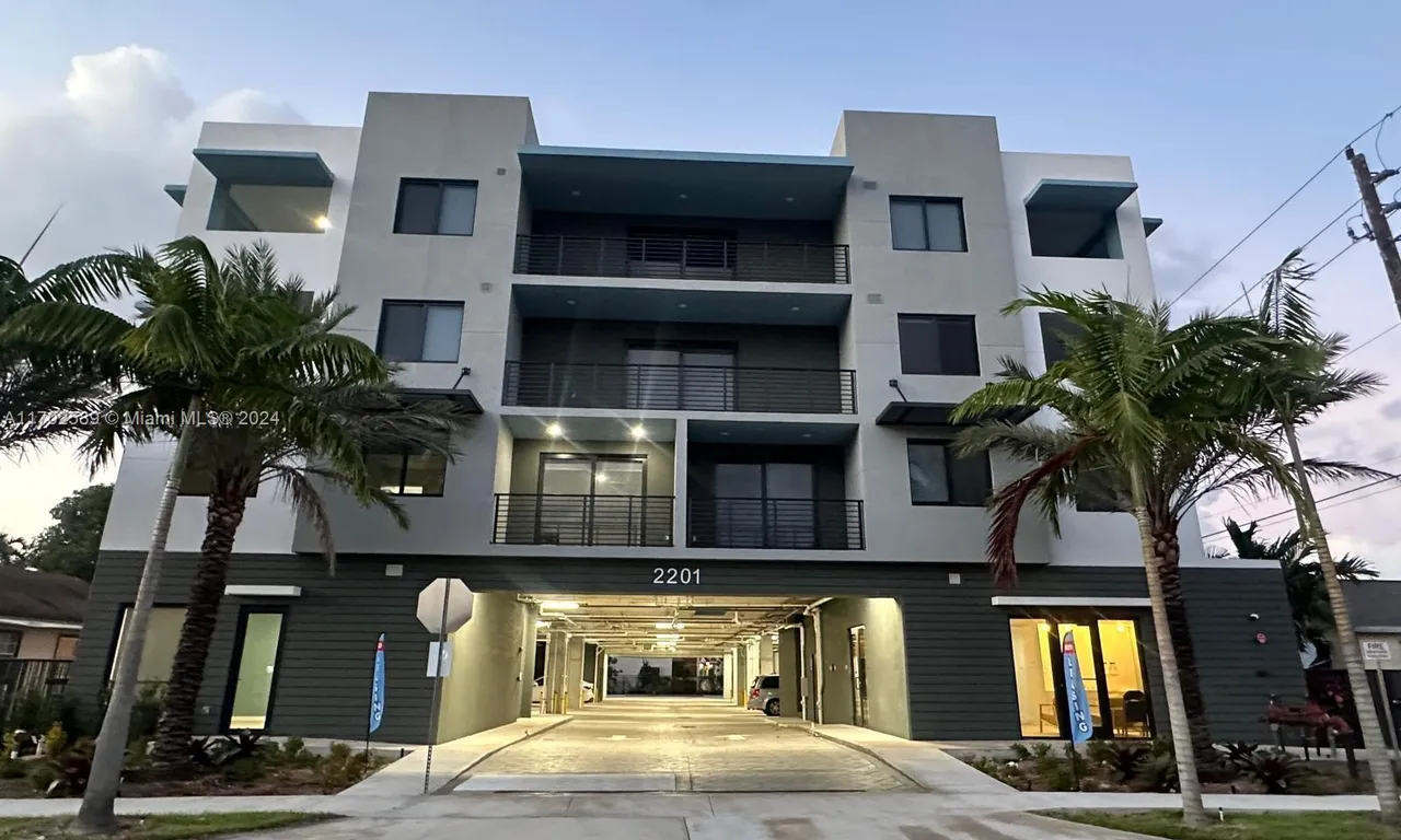 2201 Polk St # 401, Hollywood FL 33020
