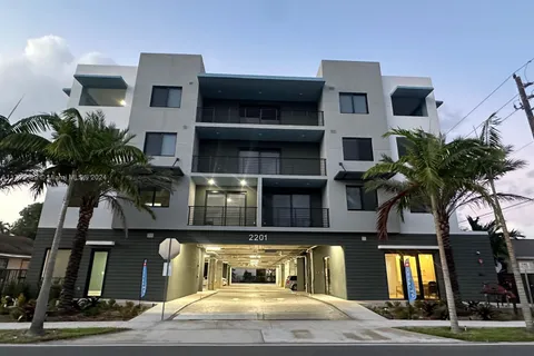 2201 Polk St # 401, Hollywood FL 33020
