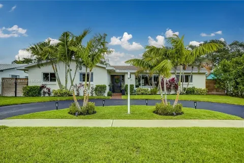 4117 Mckinley St, Hollywood FL 33021