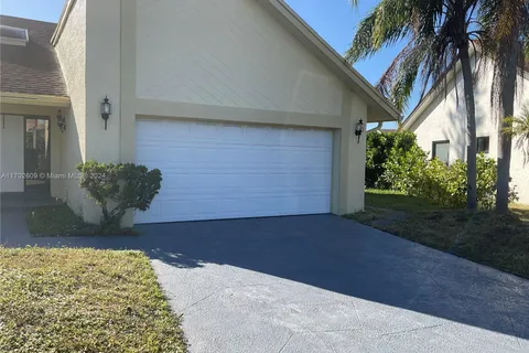 8017 NW 83rd Way, Tamarac FL 33321