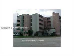 2000 Biarritz Dr # 403, Miami Beach FL 33141