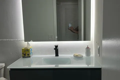 541 Blue Heron Dr # 110, Hallandale Beach FL 33009