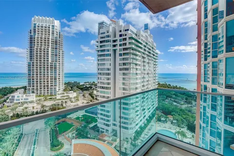 300 S Pointe Dr # 1606, Miami Beach FL 33139