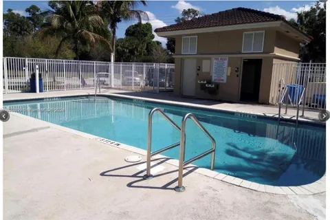 1091 Golden Lakes Blvd # 414, West Palm Beach FL 33411