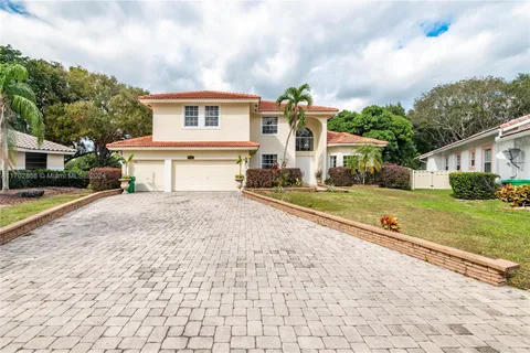 6777 NW 44th Ct, Coral Springs FL 33067