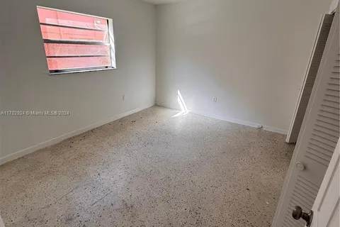 715 W 15th St # 5, Hialeah FL 33010