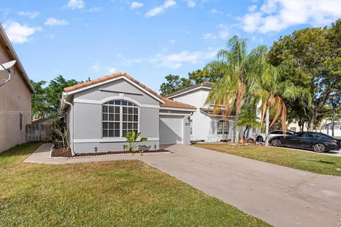 6871 Long Key St, Lake Worth FL 33467