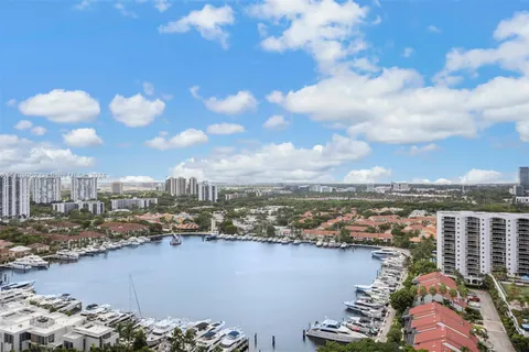 21205 Yacht Club Dr # 2403, Aventura FL 33180