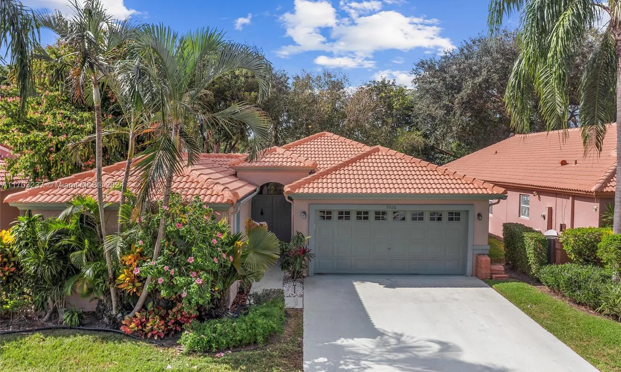 9926 Harbour Lake Cir, Boynton Beach FL 33437