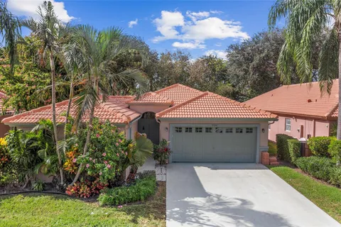 9926 Harbour Lake Cir, Boynton Beach FL 33437