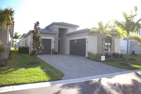 8252 Crystal Downs Ave, Boca Raton FL 33434