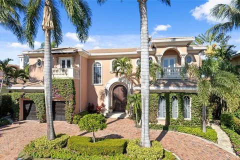 833 Harbour Isle Place, North Palm Beach FL 33410