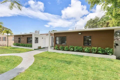 1946 Pierce St # 3, Hollywood FL 33020