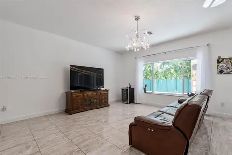 8250 SW 188th Ter, Cutler Bay FL 33157