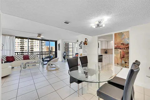 2049 S Ocean Dr # 1408E, Hallandale Beach FL 33009