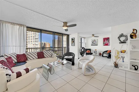 2049 S Ocean Dr # 1408E, Hallandale Beach FL 33009