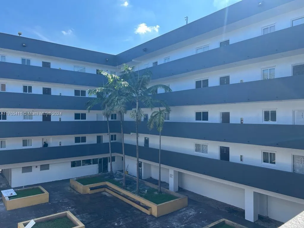 11000 SW 200th St # 213, Cutler Bay FL 33157