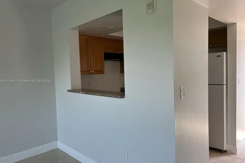 11000 SW 200th St # 213, Cutler Bay FL 33157