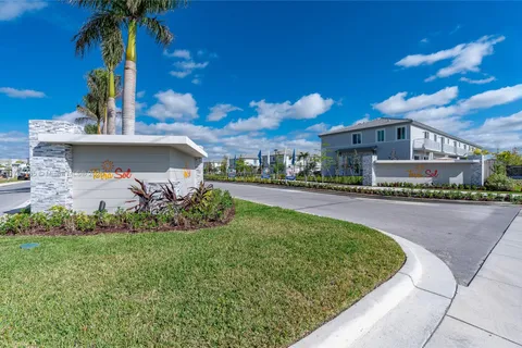 725 SE 13 ST. CIR. # 725, Homestead FL 33034