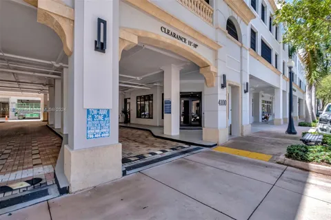 4100 Salzedo St # 712, Coral Gables FL 33146