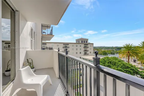 4100 Salzedo St # 712, Coral Gables FL 33146