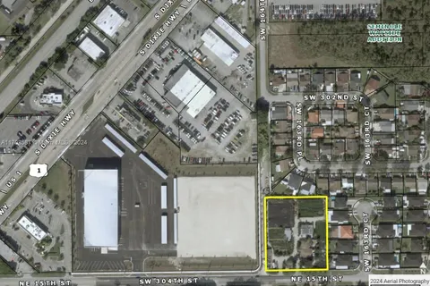 16375 SW 304th St, Homestead FL 33033