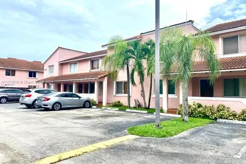 8039 Lake Dr # 203, Doral FL 33166