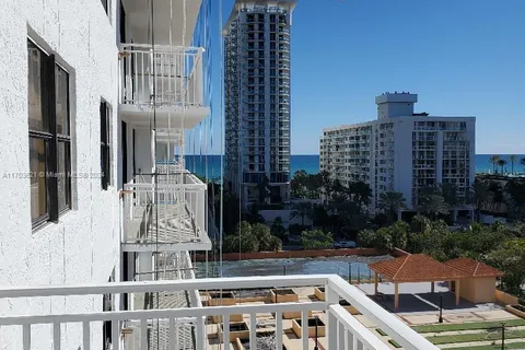 210 174th St # 905, Sunny Isles Beach FL 33160