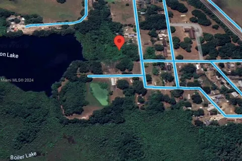 13442 Center St, Other City - In The State Of Florida FL 33525