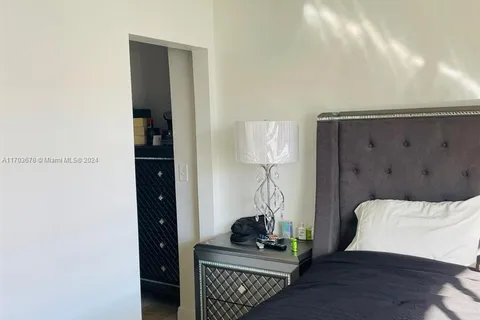 1526 Pennsylvania Ave # 14, Miami Beach FL 33139