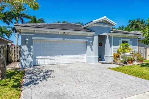 142 NE 33rd Ter, Homestead FL 33033