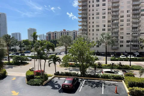 251 174th St # 211, Sunny Isles Beach FL 33160