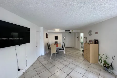 251 174th St # 211, Sunny Isles Beach FL 33160