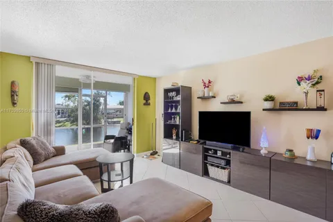 2721 N Pine Island Rd # 108, Sunrise FL 33322