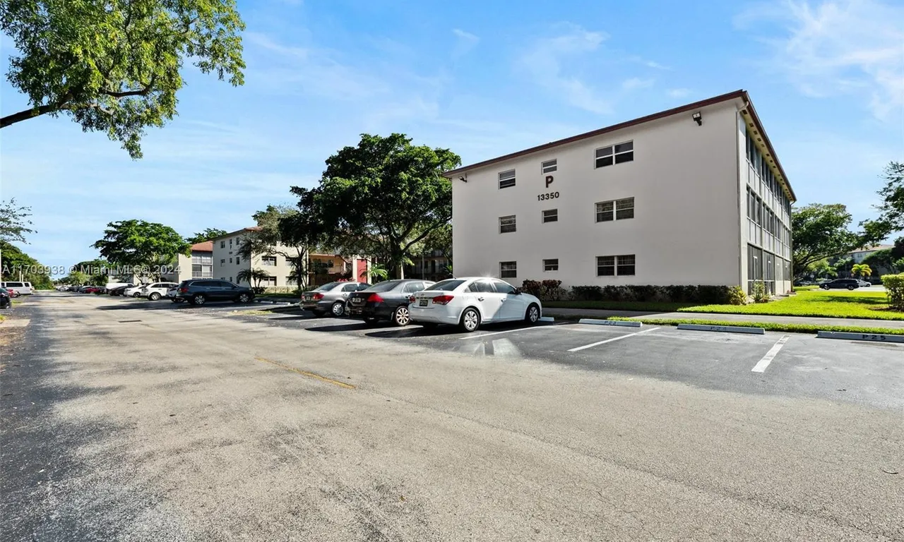 13350 SW 1st St # 206P, Pembroke Pines FL 33027