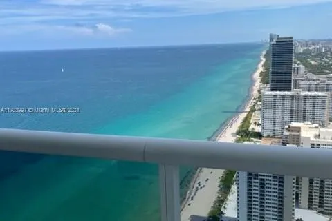 1830 S OCEAN DR # 5003, Hallandale Beach FL 33009