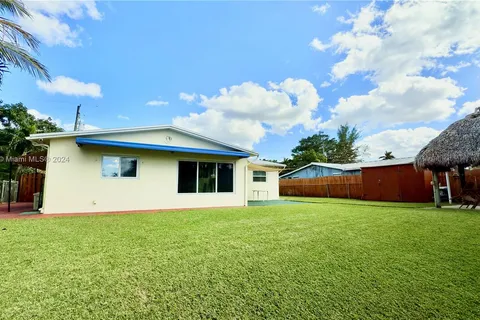 4421 SW 33rd Ave, Dania Beach FL 33312